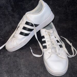 Adidas women’s size 8.5